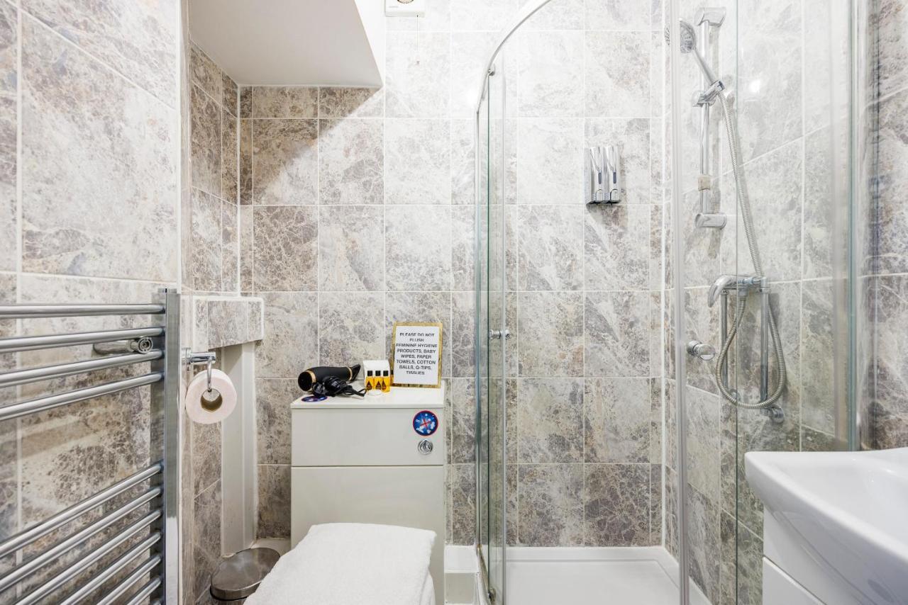 2 Bed Apartment London Bagian luar foto